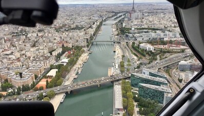 Passeio de helicóptero por Paris