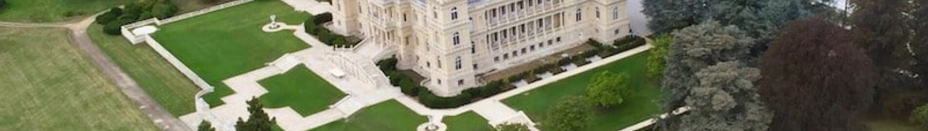 Experiência de voo de helicóptero em Paris: voo sobre o leste de Paris com uma parada no Château de Ferrieres