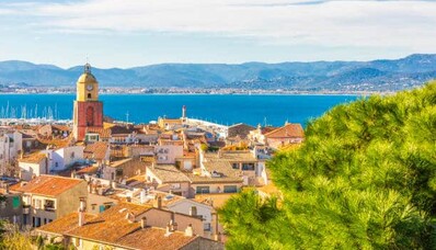 Voo de helicóptero sobre o Golfo de Saint-Tropez
