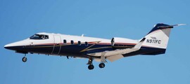 location jet privé - Intérieur d'un BEECHJET 400 avec sièges en cuir