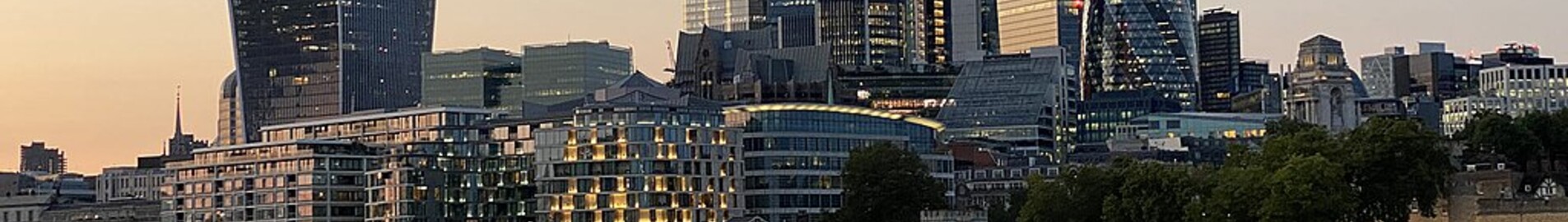 Nápoles - Londres: aluguel de jato particular