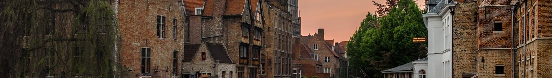 Bruges: aluguel de jatos particulares 