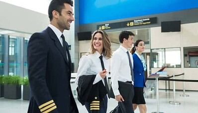Como se tornar um comissário de bordo: um guia completo para o sucesso