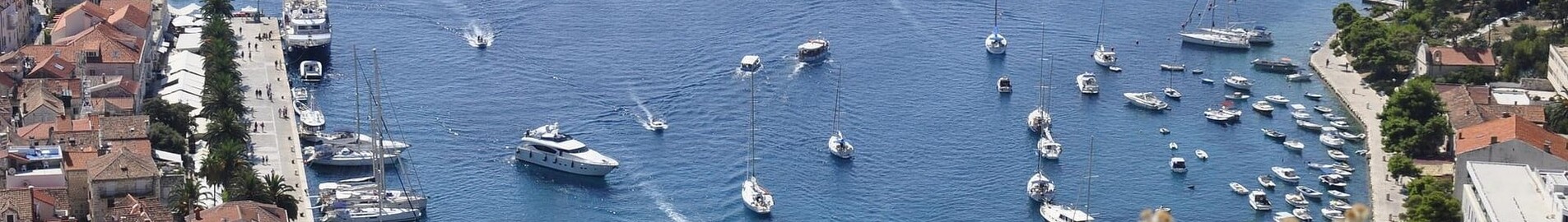 Hvar: aluguel de jatos particulares 