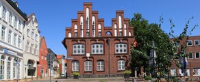 Rendsburg Schachthlm: aluguel de jatos particulares 