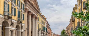 Cuneo: aluguel de jatos particulares 