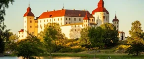 Lidkoping: aluguel de jatos particulares