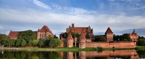 Malbork: aluguel de jatos particulares 