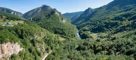 Cemovsko Polje: aluguel de jatos particulares