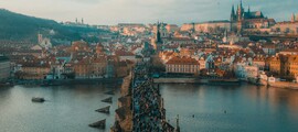 Saint-Tropez - Praga: aluguel de jato particular